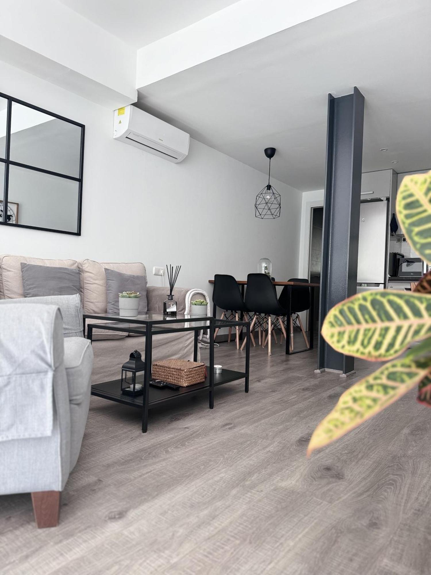 Sumaloft Prensa Apartment Malaga Exterior photo