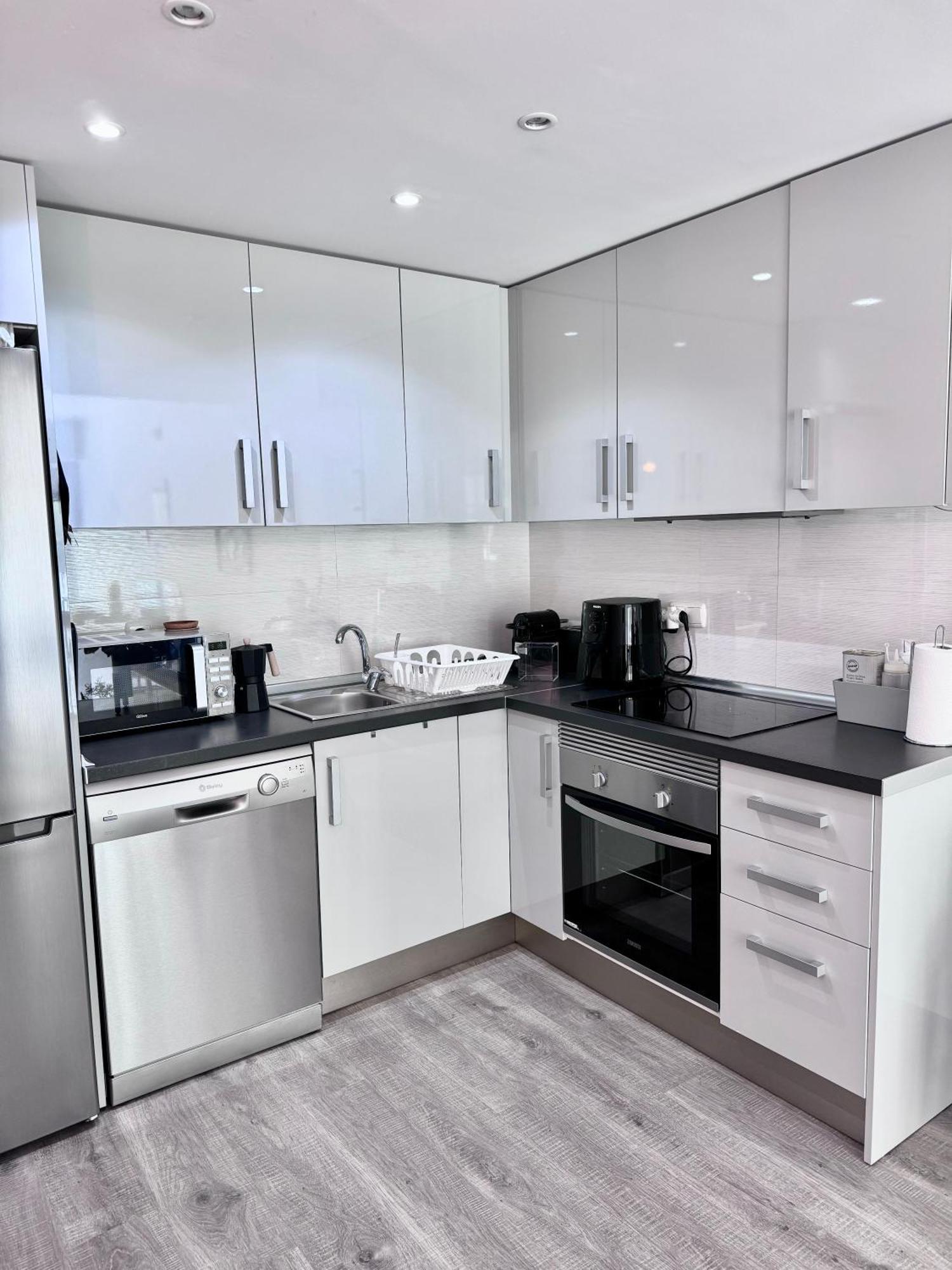 Sumaloft Prensa Apartment Malaga Exterior photo